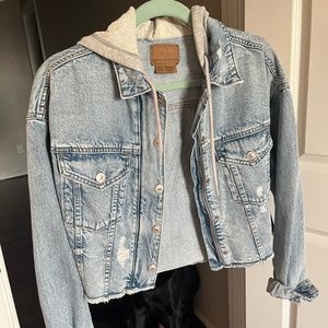 Jean jacket with hood